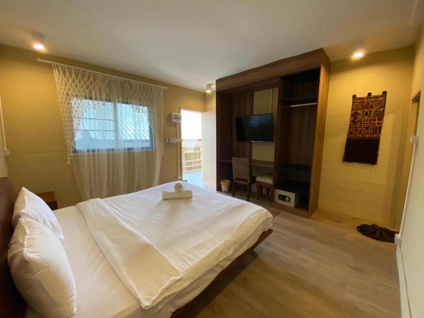 U'Re Holitel Hotel Haad Rin Bagian luar foto