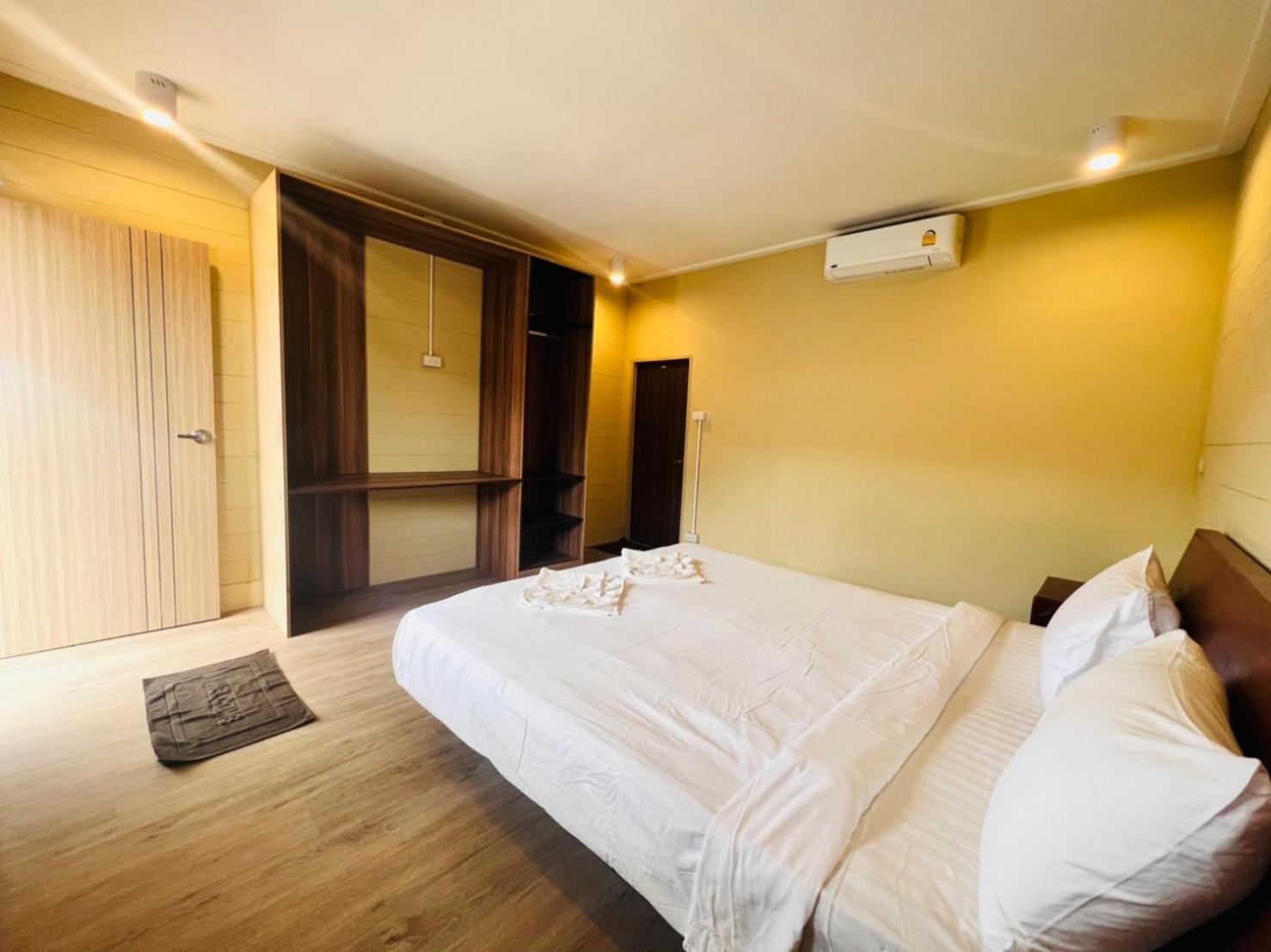 U'Re Holitel Hotel Haad Rin Bagian luar foto